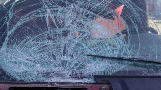 Saatlıda avtomobil 83 yaşlı qadını vuraraq öldürüb