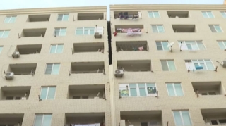 Qaradağda yerləşən yaşayış kompleksində 12 tikili qəzalı vəziyyətdədir   - VİDEO
