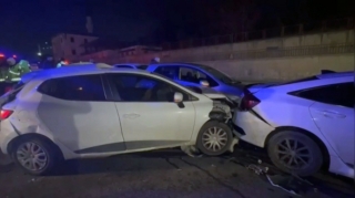 Zəncirvari qəza baş verib, xəsarət alanlar var 