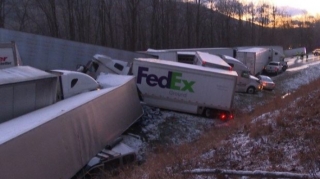 40 yük avtomobili belə toqquşdu  - VİDEO