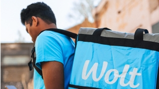 “Wolt” sifarişləri düzgün qablaşdırılmır? - Kuryerlər ŞİKAYƏTÇİDİR 