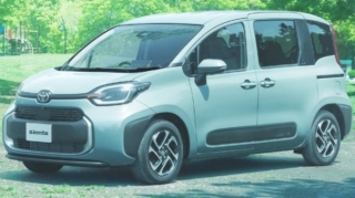 В Японии представлен новый компакт-вэн Toyota Sienta  - ФОТО