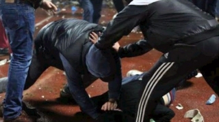 "TikTok"da canlı yayım açdı, söyüş söyən həmkəndlisini çayxanada döydü 