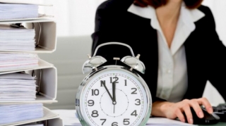 Azərbaycanda iş saatları AZALDILIR 