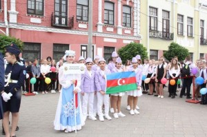 “Yol polisinin gənc köməkçisi” dəstəsi Belarusda növbəti qələbə qazandı - FOTO