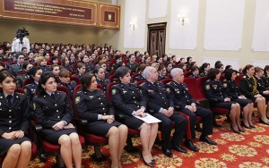 Ramil Usubovdan qadın polislərə hədiyyə - FOTO