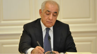Əli Əsədov yeni qərar imzaladı 