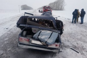 Rusiyada “07” “Nissan”la toqquşdu: 3 ölü, 2 yaralı - FOTO