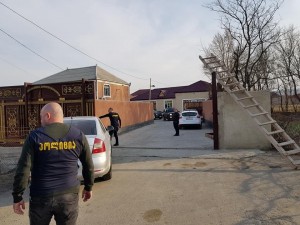 Tbilisidə azərbaycanlı ailənin 3 üzvü saxlanılıb