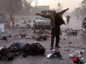 Polis avtomobili partladıldı: 3 polis yaralandı