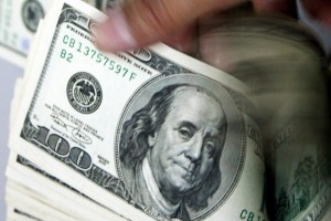 Telefon satdı, aldığı pul saxta çıxdı - VİDEO