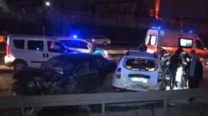 İstanbulda zəncirvari qəza nəticəsində 12 nəfər xəsarət alıb