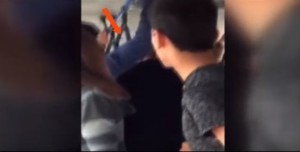 Avtobusda tutulan cibgir polisə təhvil verildi