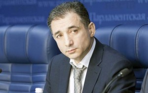 Səfir Qüdsi Osmanovun oğlu azadlığa çıxdı