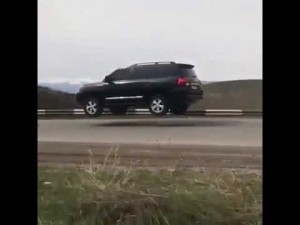 "Land Gruiser"-in uçmağını görməyənlər baxsın - VİDEO