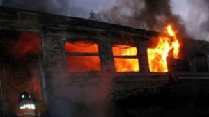 Sumqayıtda vaqon yanıb, ev sahibi və qızı xəsarət alıb