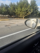 Sumqayıtın mərkəzi küçəsində vəziyyət; yolda çuxurlar var, amma xətləmə işi görülüb - FOTO 