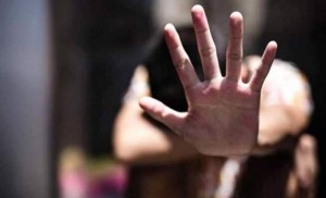 Avtobusla gətirdiyi fiziki qüsurlu qadını evdə tək görüb təcavüz etdi – Həbs olundu