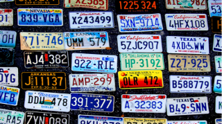 Bu ölkədə bir maşına iki nömrə taxıb sürmək mümkündür - FAKT 