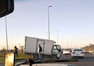 Bakıda yük və minik avtomobilləri toqquşdu – FOTO