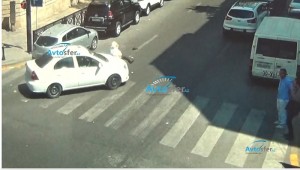 Taksi sürücüsü piyada keçidində yaşlı kişini belə vurub öldürdü – REAL VİDEO