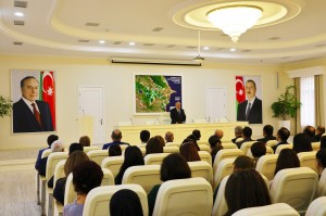 Avtomobil Yolları Agentliyində Həmrəliki Günü və Yeni il münasibəti ilə tədbir keçirilib - FOTO