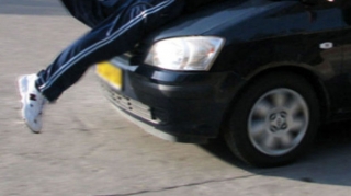 Xırdalanda yolu keçən yeniyetməni avtomobil vurub