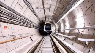 В Лондоне в честь 70-летнего юбилея Елизаветы II открылась новая ветка метро