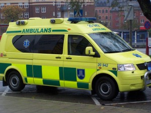 İsveçdə məktəbliləri daşıyan avtobus qəzaya uğrayıb