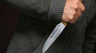 Bakıda küçədə qeyri-etik sözlər işlədənlərə irad tutan sakin bıçaqlanıb 