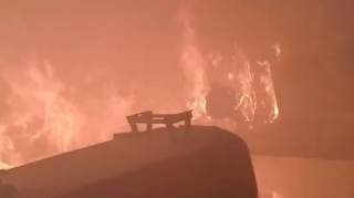 Sumqayıtda mebel sexində yanğın - VİDEO