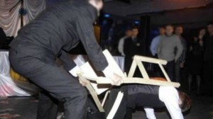 "Köhnə Bakı" kafesində dava: Ofisiant müştərini öldürdü