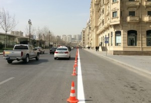 Küçə və prospektlərdə ictimai nəqliyyat vasitələri üçün xüsusi hərəkət zolaqları yaradılacaq