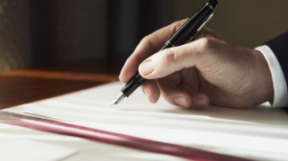 Bir qrup şəxsə Prezident təqaüdü verildi 