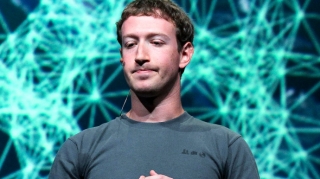 Mark Zukerberq iki saata 6,6 milyard dollar itirdi