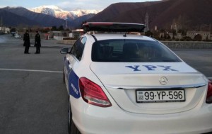 Yevlaxda iki avtomobil toqquşub