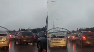 Yağışlı hava tıxaca səbəb olub - VİDEO 