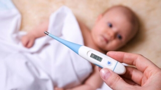 Ağdaşda beş yaşlı uşaq termometri ağzında sındırdı 