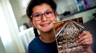 İsveçdə yaşayan 11 yaşlı həmyerlimiz kitab yazdı 