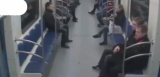 Metroda qan donduran hadisə - VİDEO – 18 + 