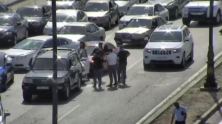 Bakının mərkəzi prospektində baş verən qəza böyük tıxaca səbəb olub  - FOTO