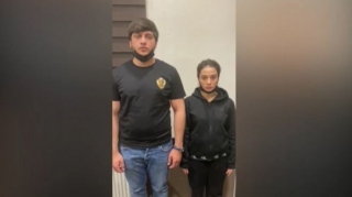 Marketdə yeyinti məhsullarını yararsız hala salanlar tutuldu  - VİDEO