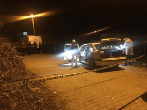 İki nəfər avtomobildə güllələnərək öldürüldü