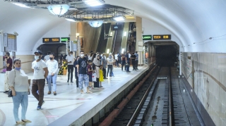 Bakı metrosunda sərnişinlər qatarlardan boşaldılıb? - AÇIQLAMA 