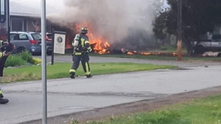 Kanadada aviaşou göstərməyə gedən təyyarə qəzaya uğradı;  1 ölü, 1 ağır yaralı - FOTO 