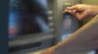 Bir neçə bankomat partladı - Bir qız yaralandı 