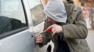 Rayon sakini Bakıda maşın qaçırdı 