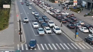 На каких улицах Баку 3 марта наблюдаются транспортные заторы? 