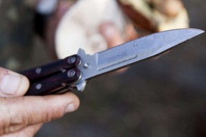 Qayın mülk üstündə yeznəsini bıçaqlayıb - Abşeronda