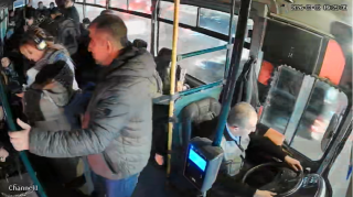 Avtobuslarda cibgirlik edən şəxs tutuldu - VİDEO 